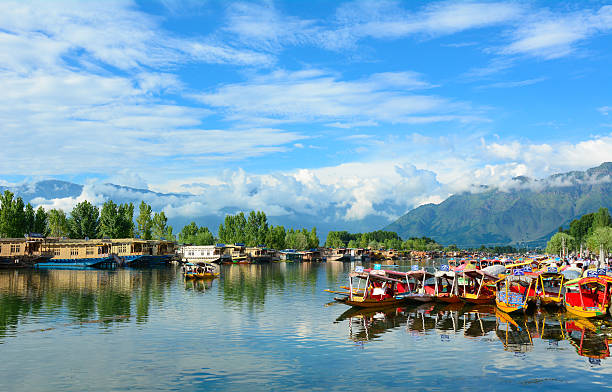 Srinagar: The Heart Of Kashmir – A Complete Travel Guide